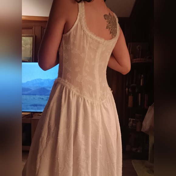 Vintage White Lace Nightgown Dress - Picture 4 of 11